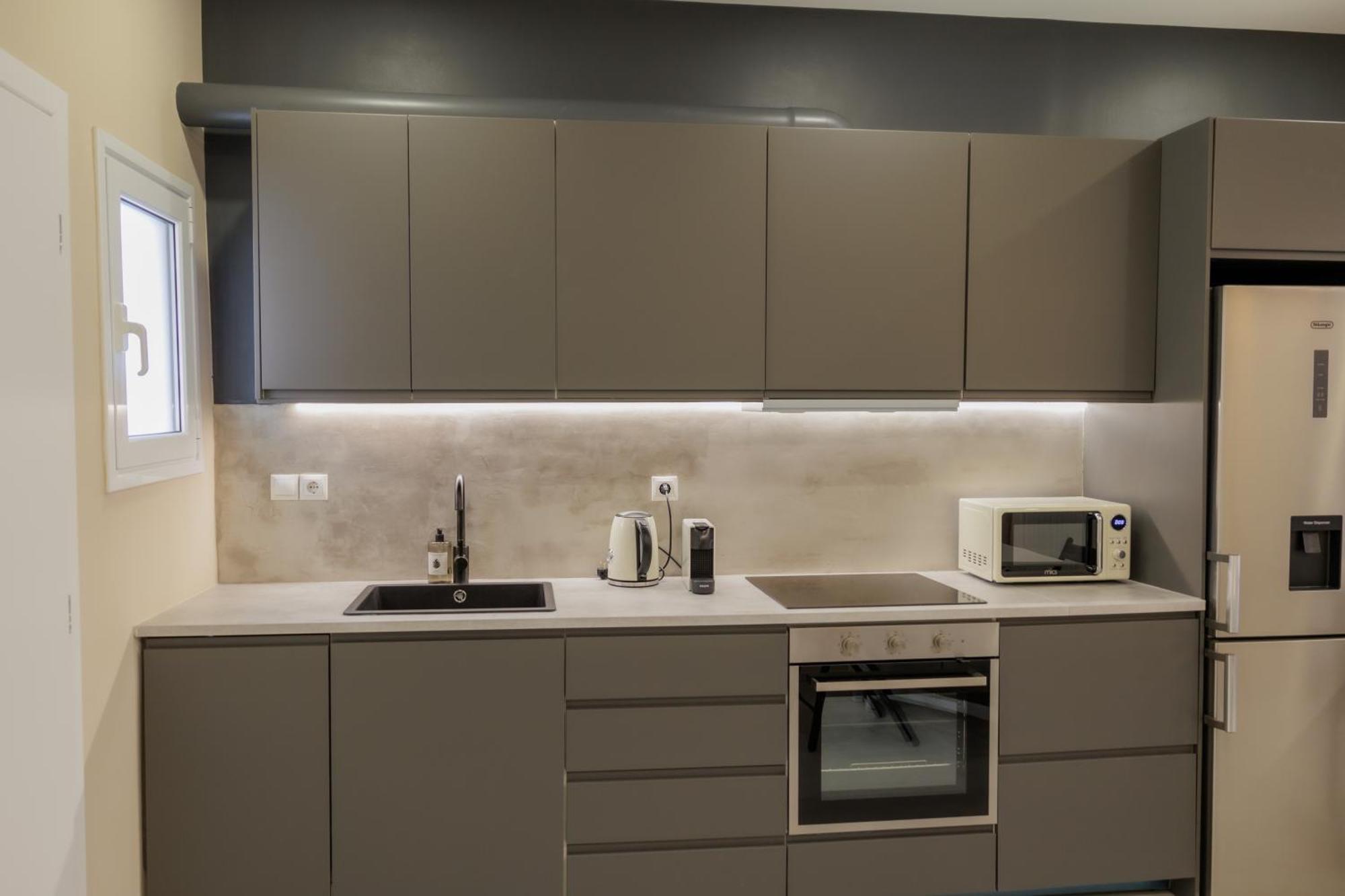 Modern 2Bdr Apt - 2' To Metro - Direct To Acropolis Athene Buitenkant foto